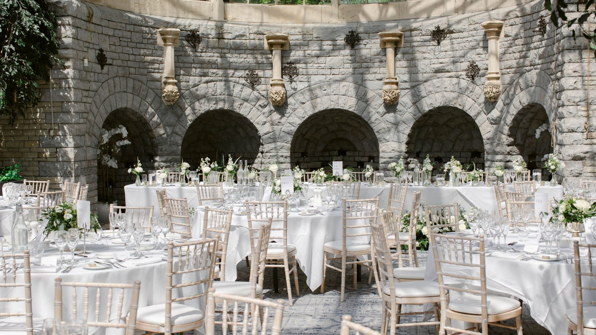 Top wedding venues in the Cotswolds for stunning films